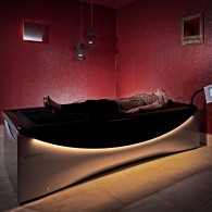 Water massage bed
